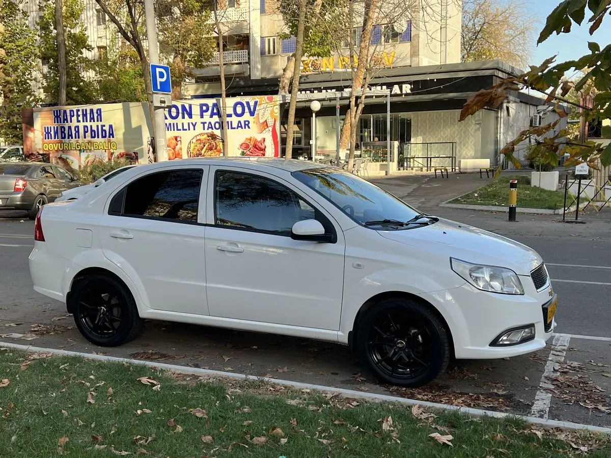 Продается Нексия 3 2019 год