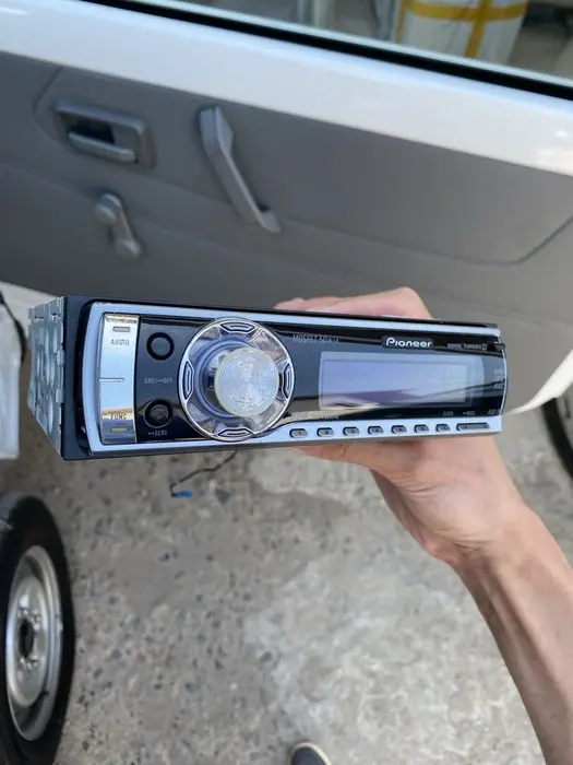Pioneer DEH P5950IB