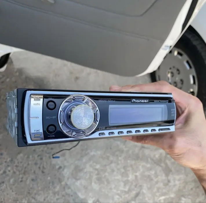 Pioneer DEH P5950IB