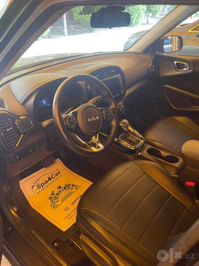 Kia Soul Luxe 2022