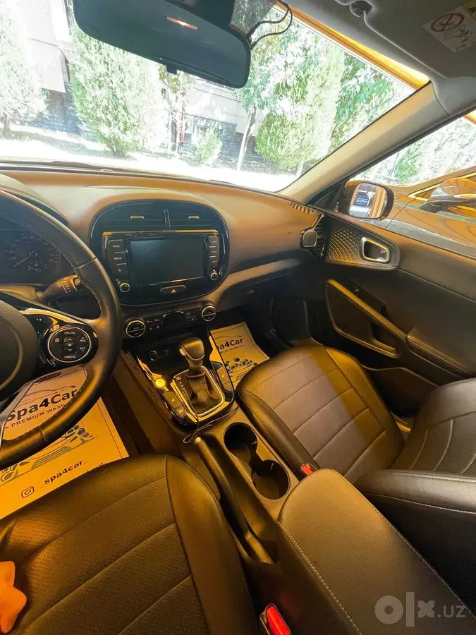 Kia Soul Luxe 2022