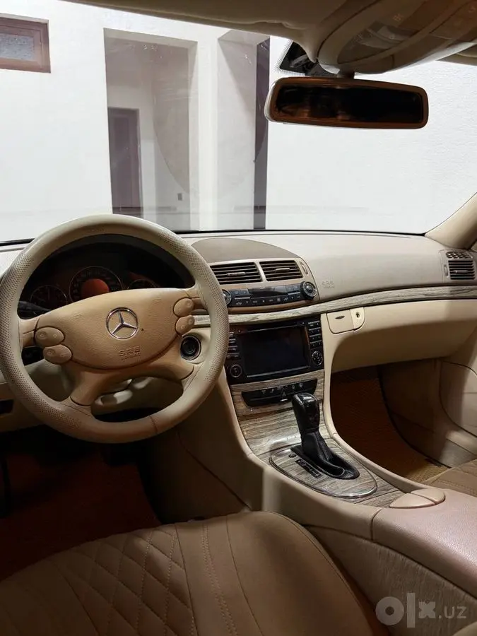 Mercedes Benz W211 E240 Qora
