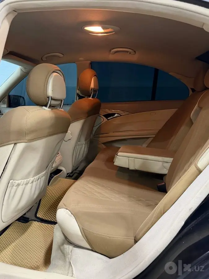 Mercedes Benz W211 E240 Qora