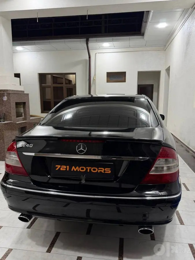 Mercedes Benz W211 E240 Qora