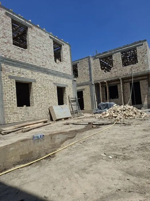Юнусобод Хасанбой шахар тарафи 3 хона коробка 150м²