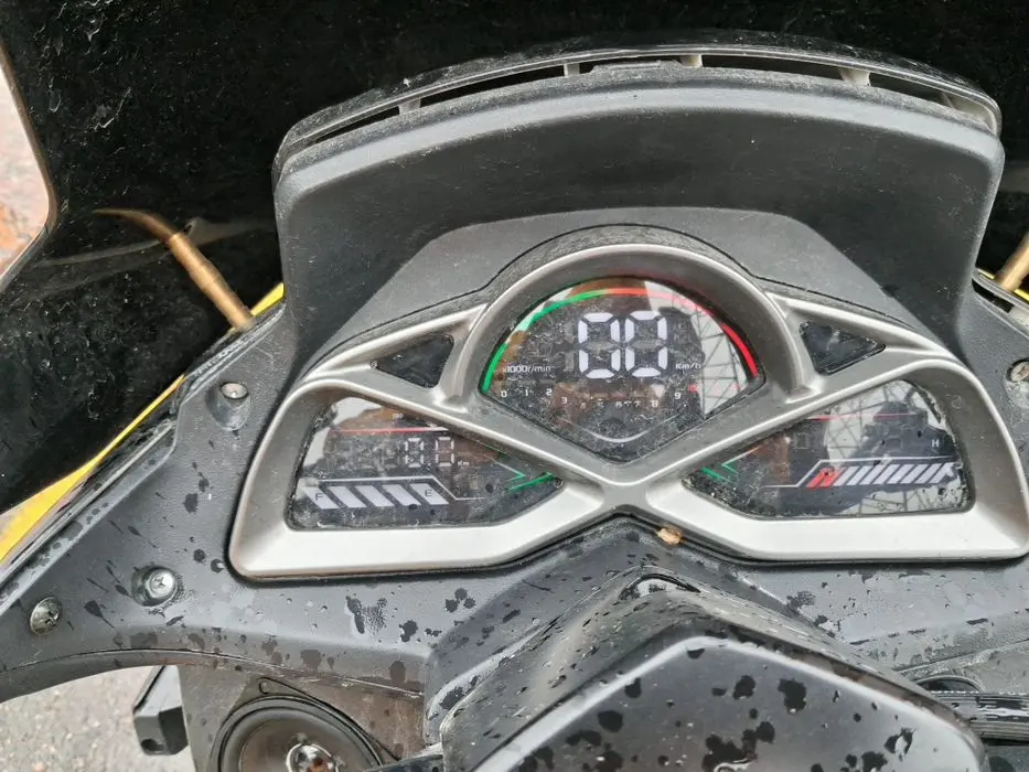 Skuter SKILLMAX sotiladi