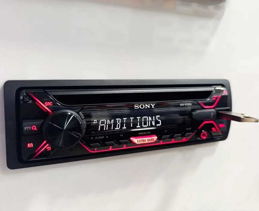 Sony CDX-G1200U avtomagnitola USB AUX 55x4W kuchli bass Original