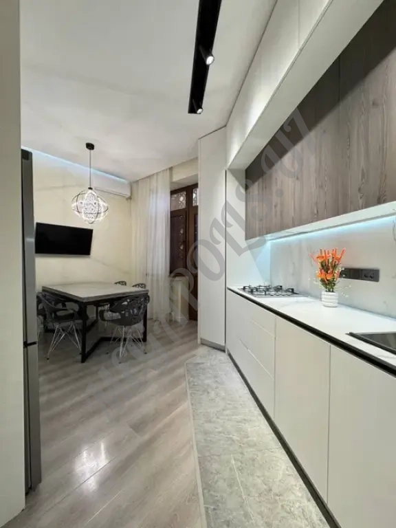 Квартира ЖК Parisien 4/7-8/8 140 кв.м