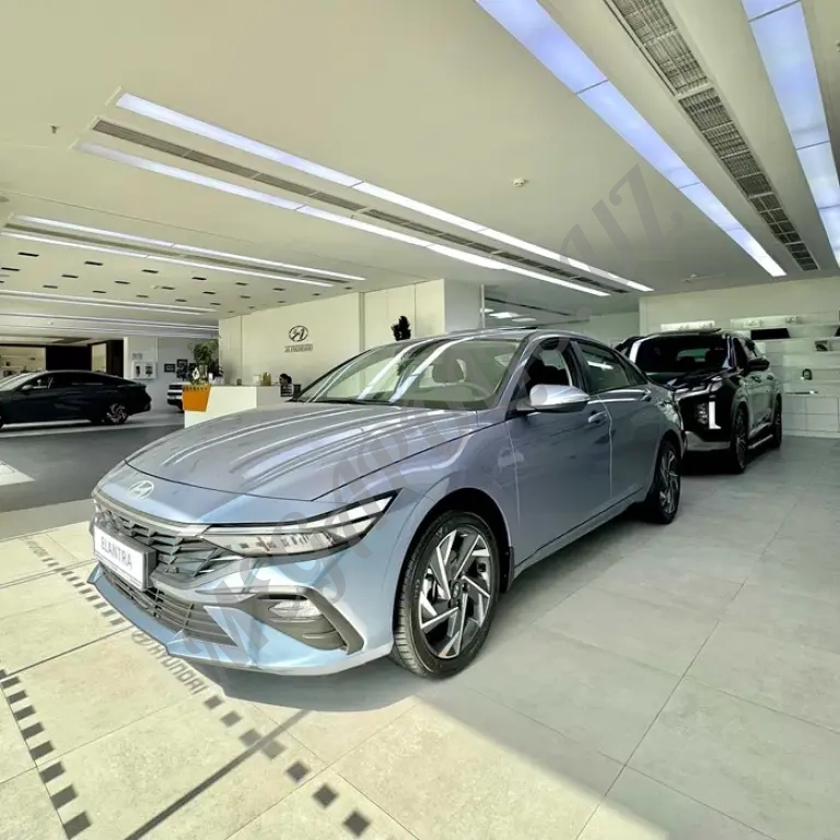 Hyundai Elantra Elegance Plus 2025