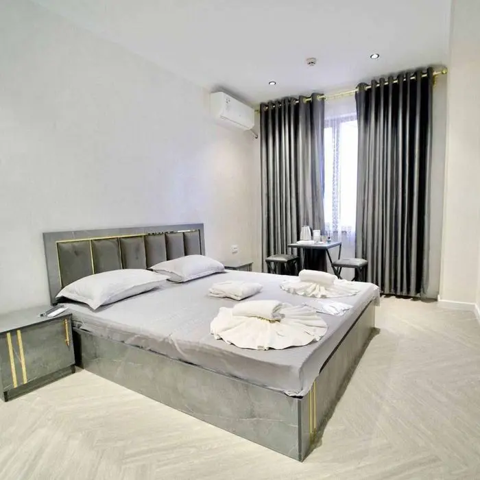 Hotel bez zaks/ Mehmonxona/ Gasnitsa / Sutkalik ijara
