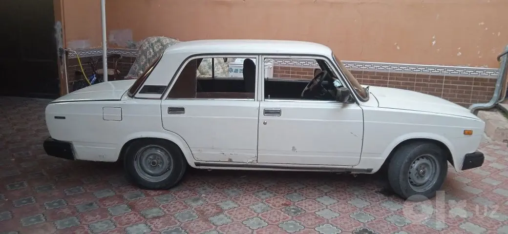 vaz 2107 yili1992 sotiladi