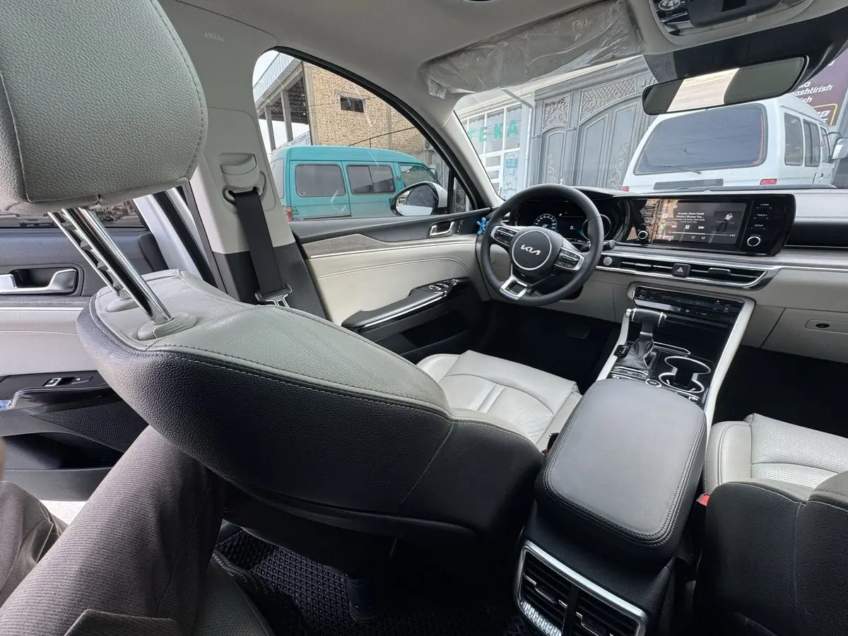 Kia K5 sotiladi style full