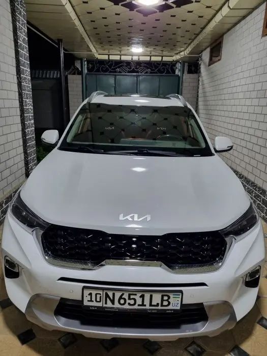 Kia Sonet 3-pozitsiya full Oq zhemchug