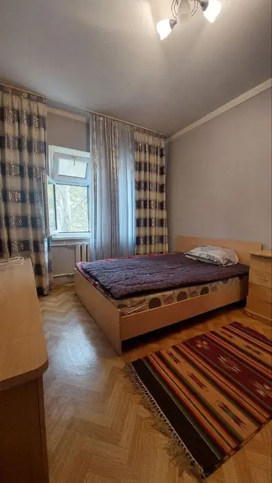 Сдаётся 3 комнатная квартира на Карасу 1.