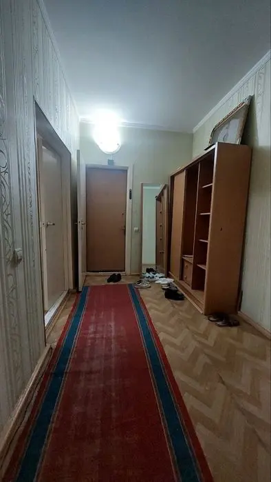 Сдаётся 3 комнатная квартира на Карасу 1.
