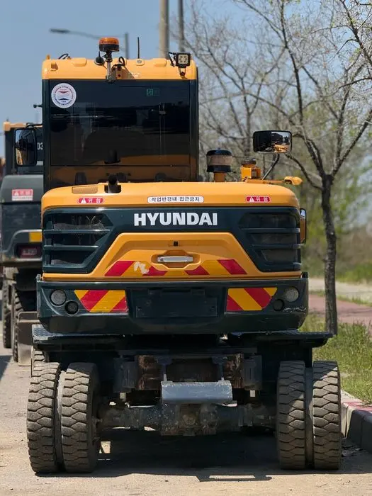 Hyundai HW65A 2024 yil
