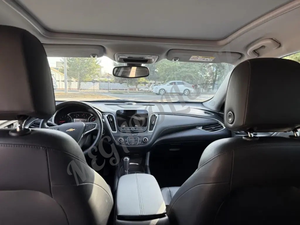 Малибу 2. 2.4 атмосферный, мокрый асфальт