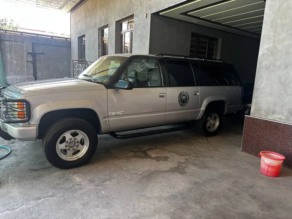 Chevrolet GMC motors 7.4L
