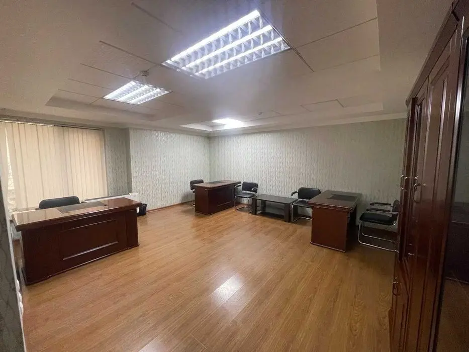 Готовый офис 30м с ремонтом, с мебелью ул. Бабура, Ramada plaza (ТЛ)