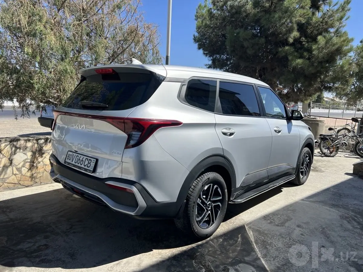 KIA carens 2025 yangi 23,000$