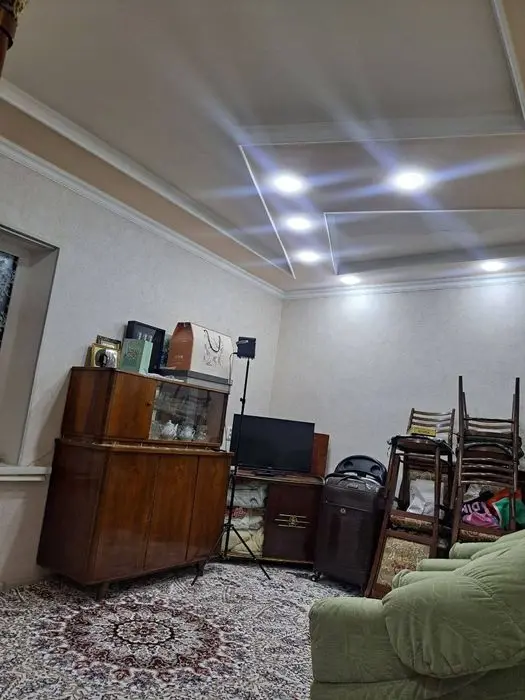 Метро Буюк ипак йули,  Дипломатия,  Максим Горький,  Саёхат