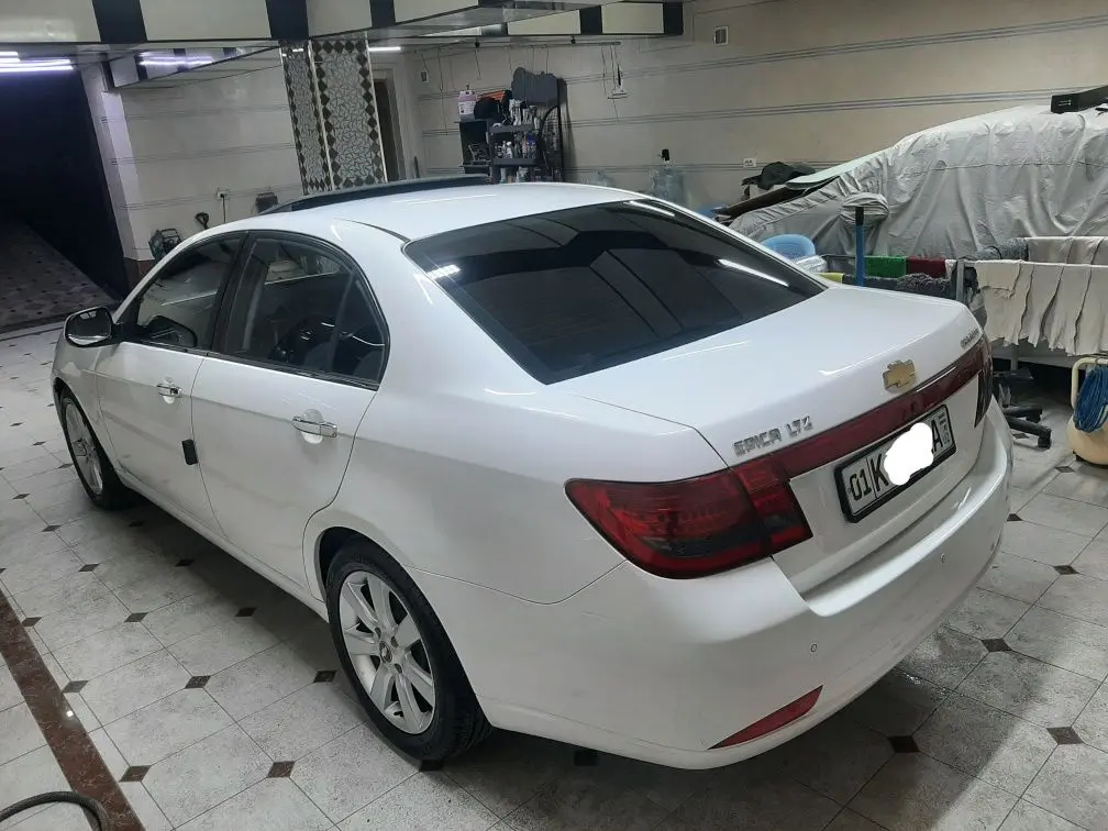 Sotiladi Epica LT 2009 yil 2.4 mator Benzinda