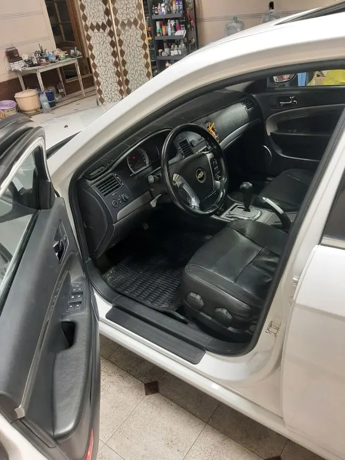 Sotiladi Epica LT 2009 yil 2.4 mator Benzinda