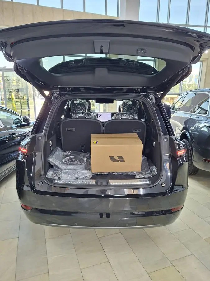 Li Xiang L9 ultra 2025 super narxda