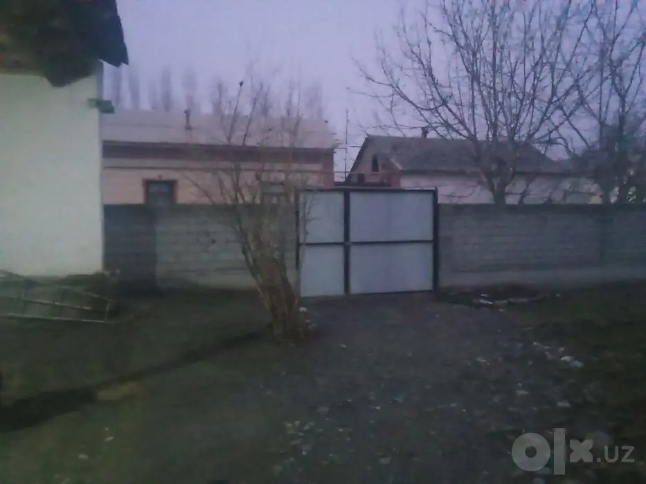 уй жой сотилади 10 суток 2 хона уйи бор