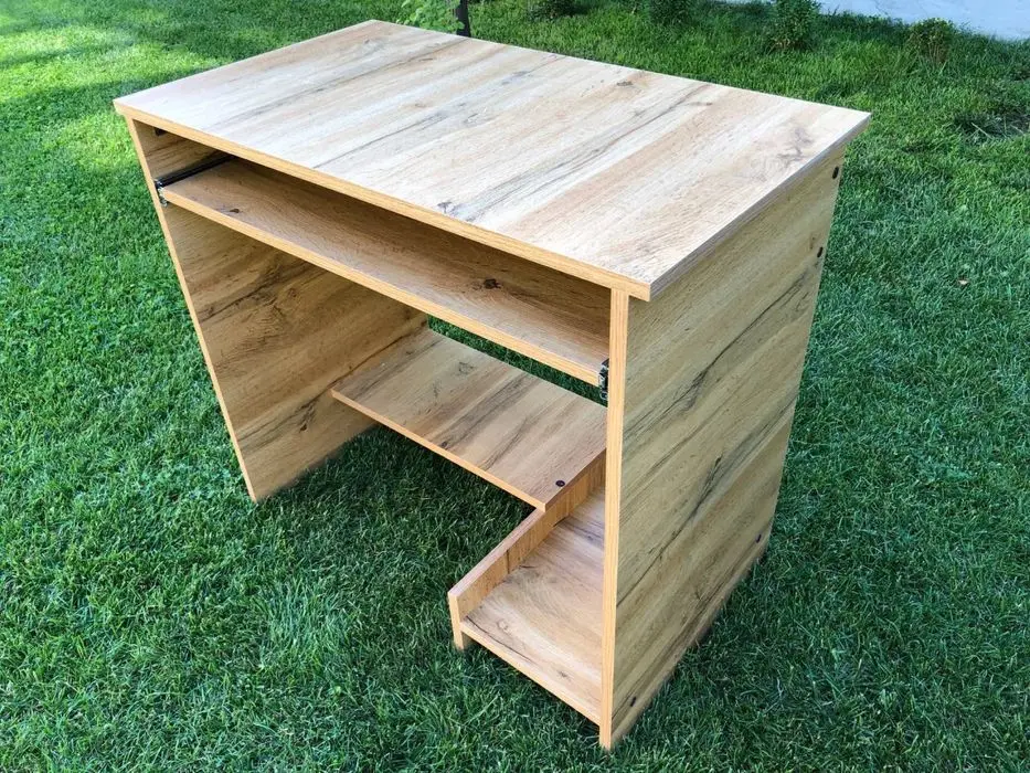 Компьютерный стол 450.000