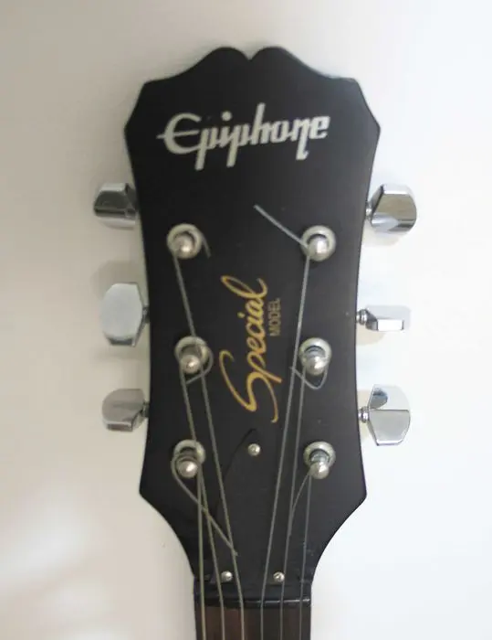 Продается электрогитара Les Paul Special I P-90 Limited-Edition