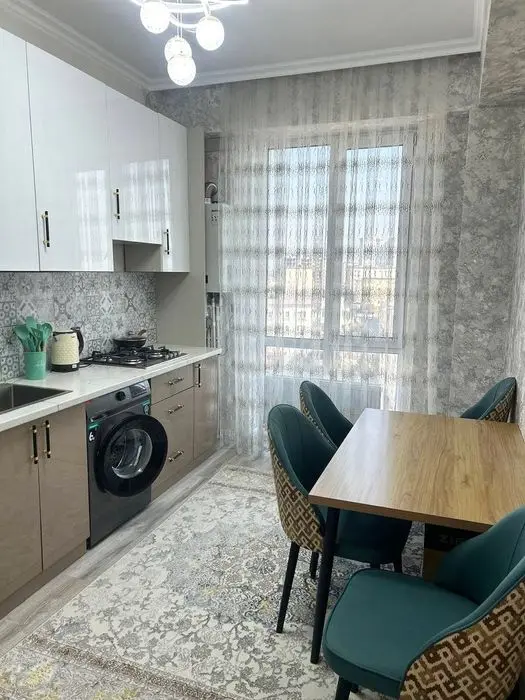 Kunlikga kvartira beriladi bez zaks