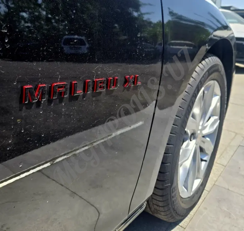 **Malibu XL qora rang 2025