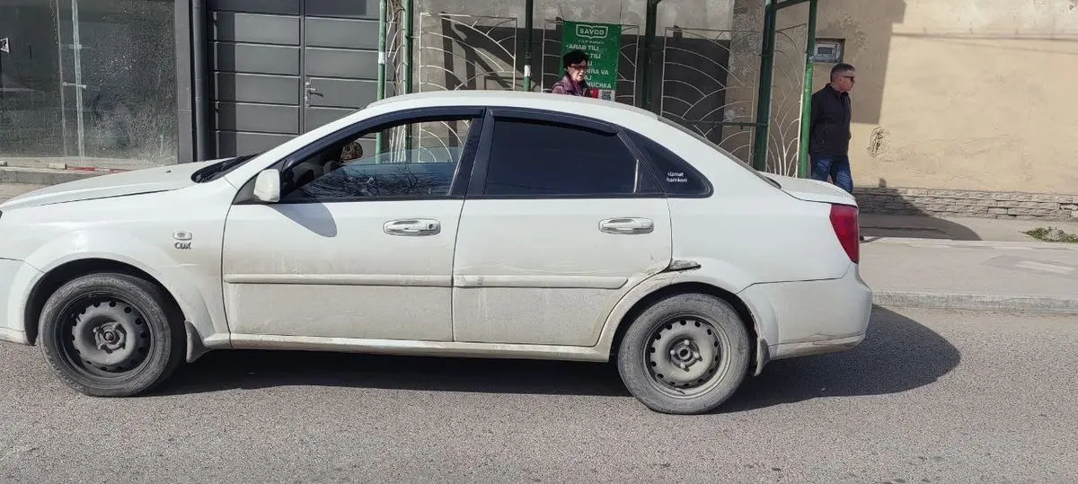 Lasetti 1.8 motor qilingan moy yemaydi srochni sotiladi