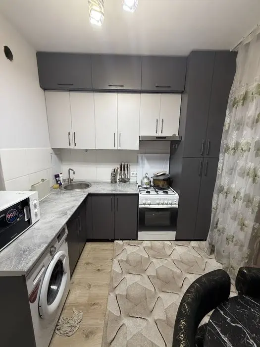 Olmazor city 2 xona sotiladi o’zimniki