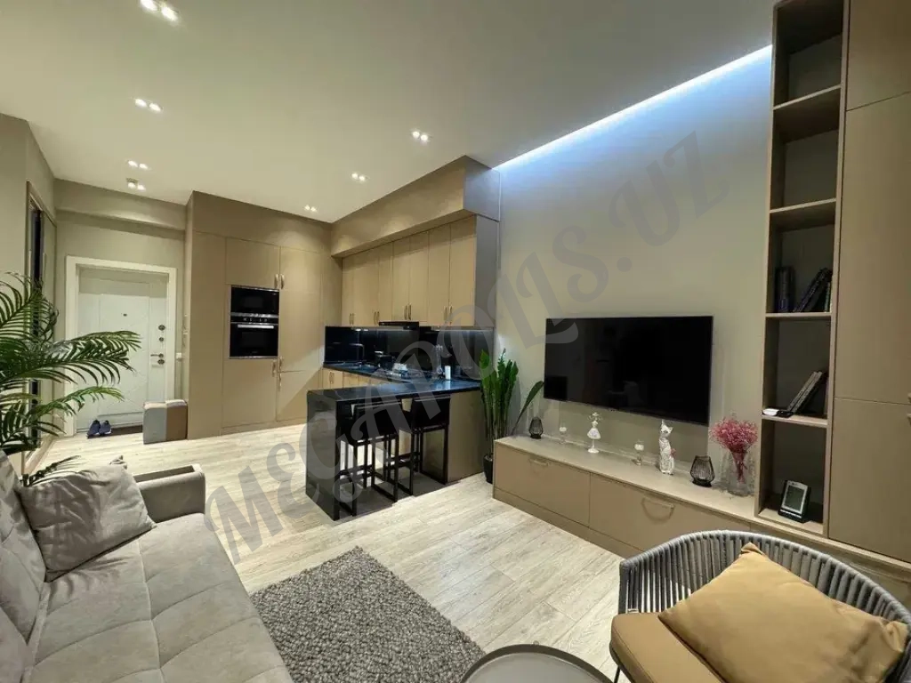 СРОЧНО продается в ЖК Казахстан 3х комнатная кв-ра