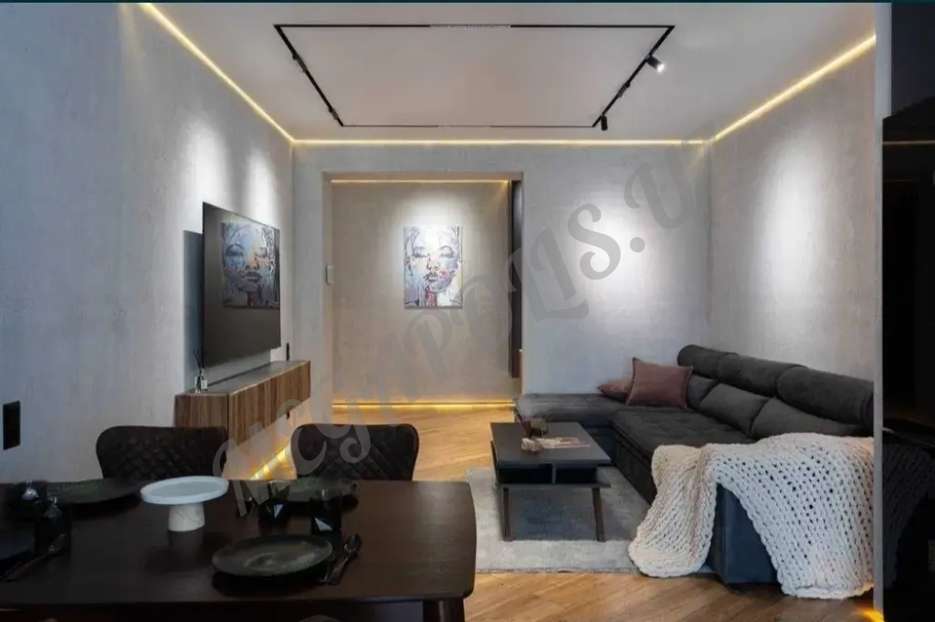 Сдаётся 2х комнатная квартира в центре города