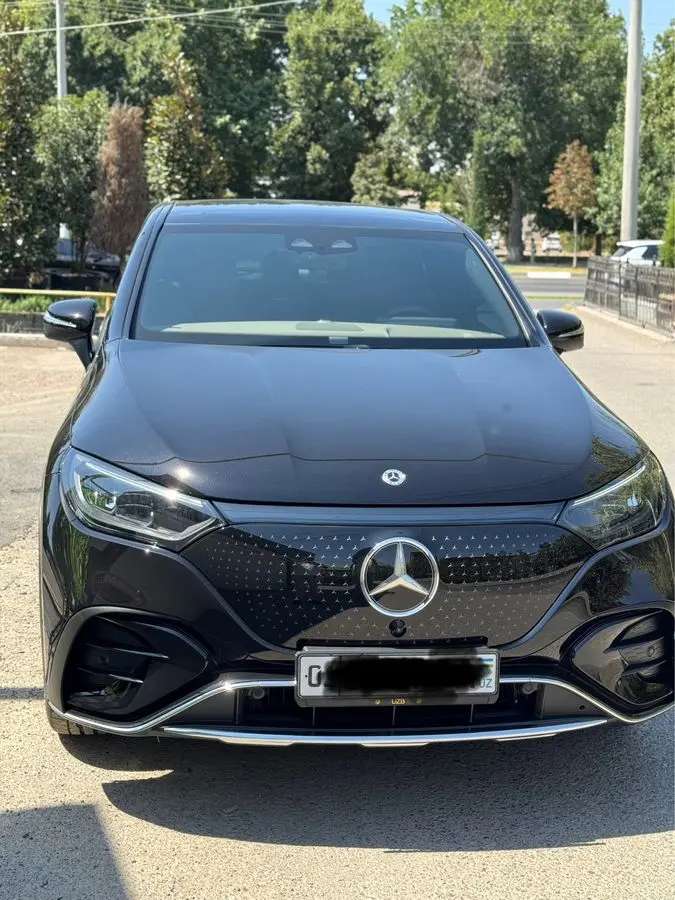 Mercedes bens eqe 500 4matic