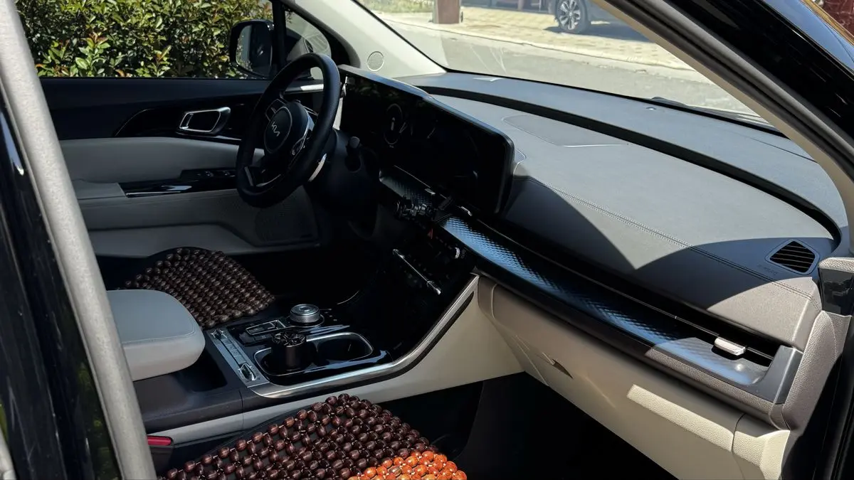Kia Carnival 2023 йил