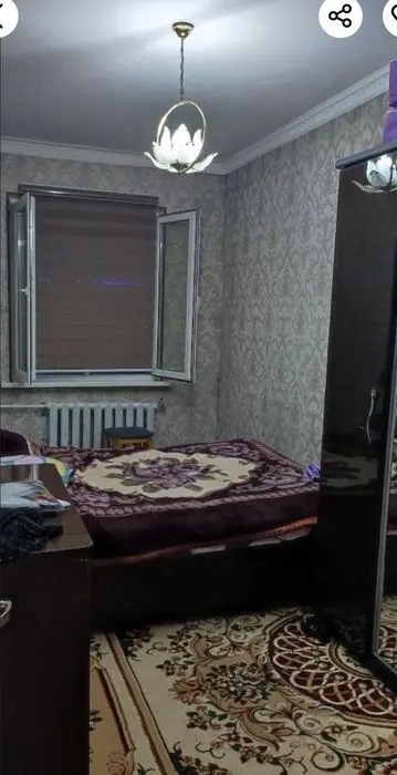 Юнусабад 7 квартал. Продается квартира 2/4/4