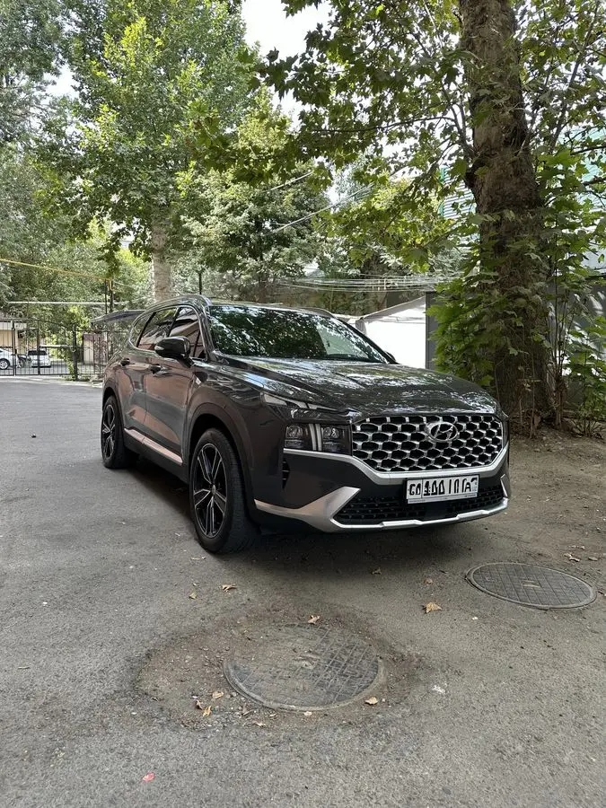 Продается Hyundai SantaFe 2022