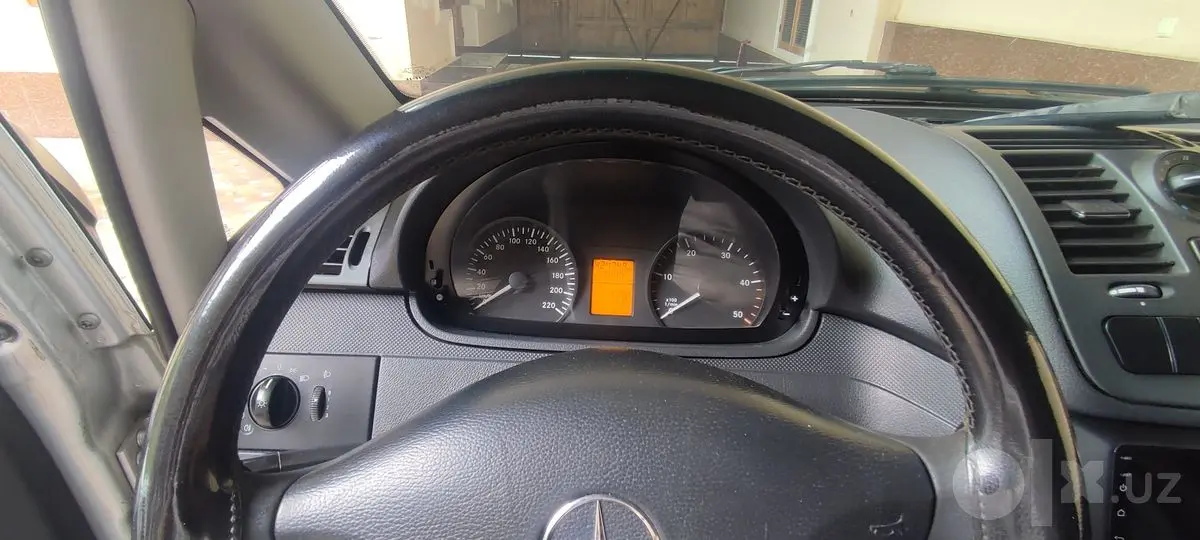 Mercedes Benz Vito