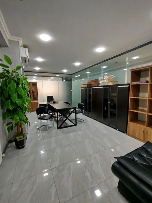 Офисы28м²36м54м² в бизнес центр Чиланзар26 орТРЦ GIOBUS 24/7 есть лифт