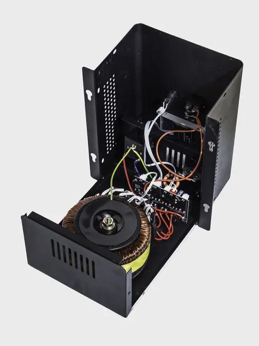 Stabilizator стабилизатор stibilzatr tmp 2-kva 90v-280v