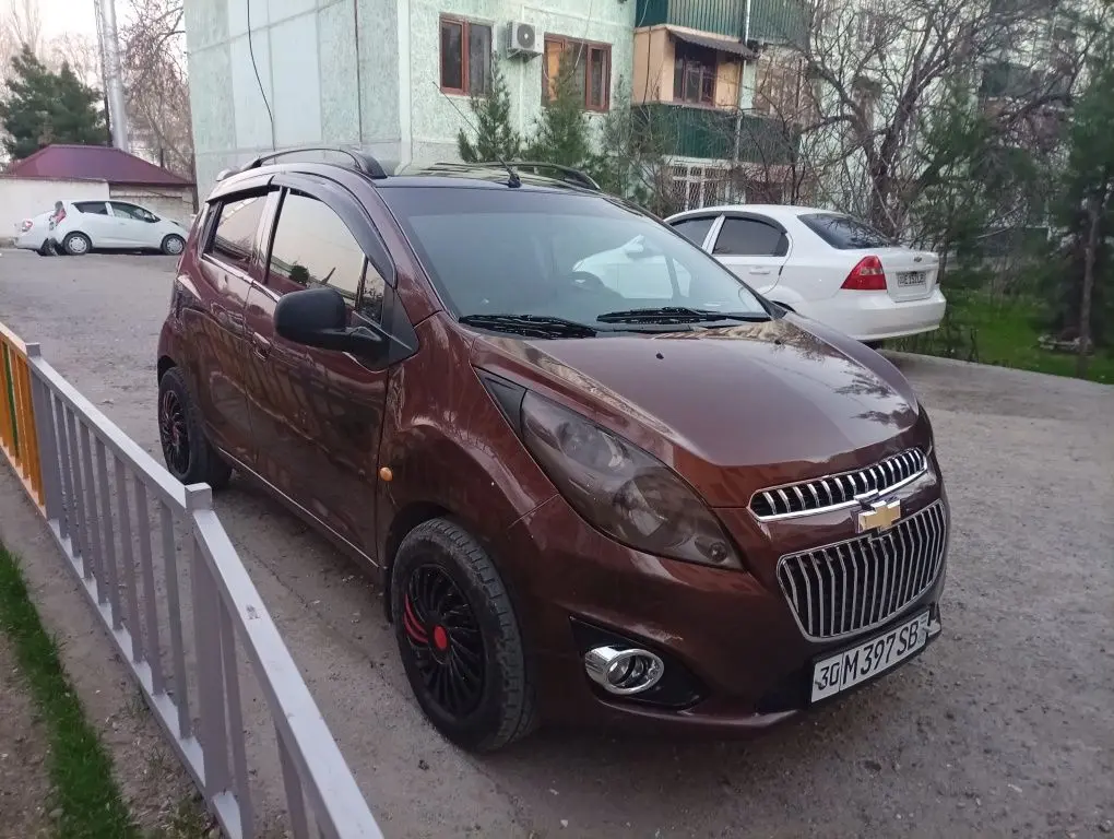 Продается  Спарк  2011 г Автомат.