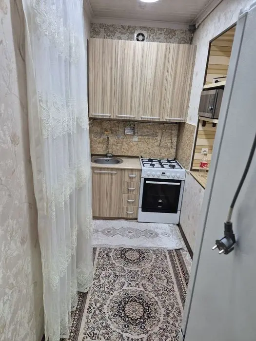 Срочно сдаю.Юнусабад-15 Метро Туркистан 1-2/2/4