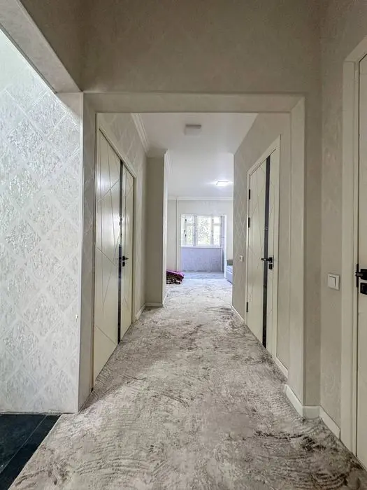 Продается 2в3-х ком квартира Карасу-6. 275-школа