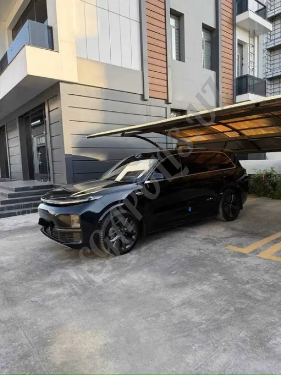 LiXiang Li L9 Ultra 2025г