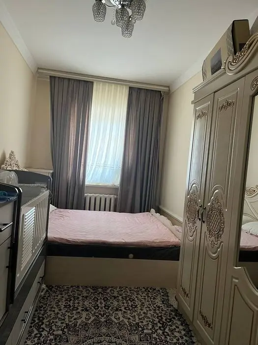 Ibn sino 1 4xona 2 etaj