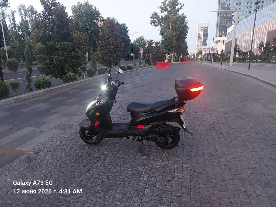 Продам скутер срочна 125куб Wasat